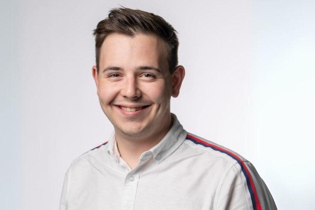 Photo of Elliot Bayer, Product Experience Insight Manager at Bayer